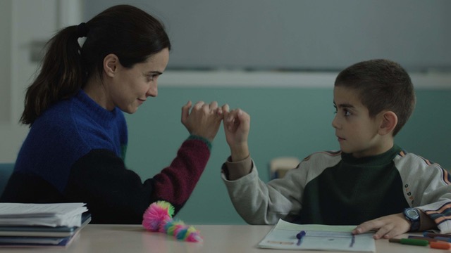 UN HIJO BY NACHO LA CASA: GROWING UP WITHOUT FITTING IN