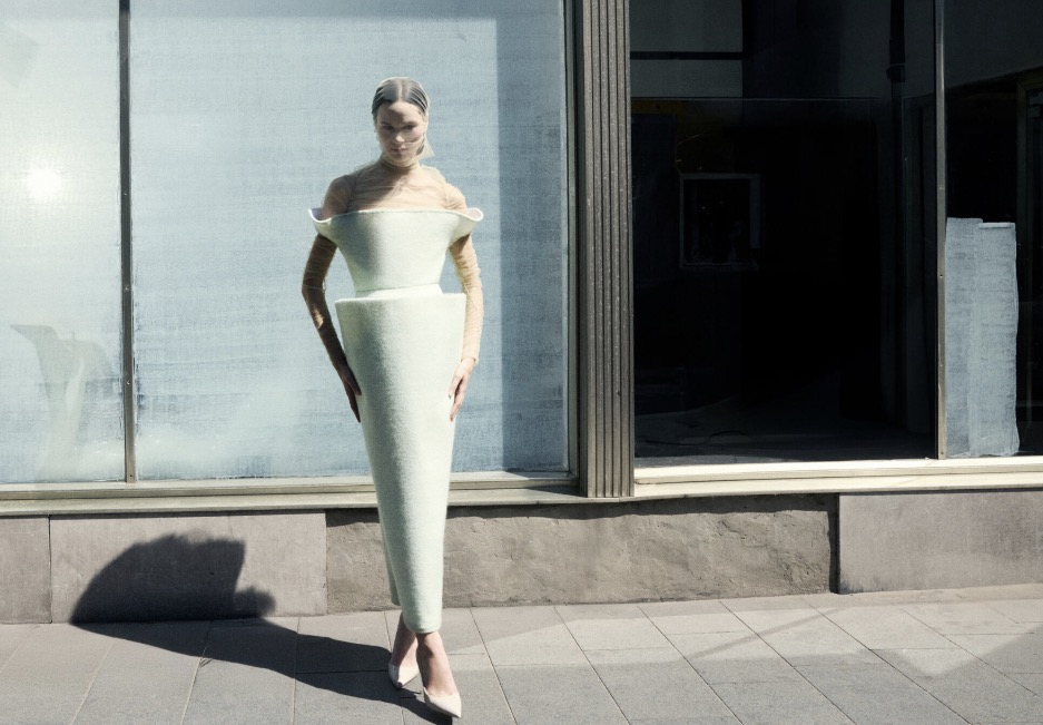 CHLOË RENERS: AN IN-DEPTH INTERVIEW